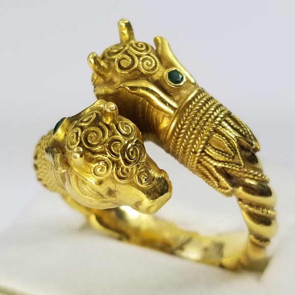 22K Gold Emerald Rams Head Greek Ring Size 5 1/2 - Picture 2 of 7